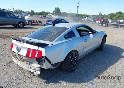 2010 Ford Mustang Gt Premium z USA, uszkodzony, nr VIN 1ZVBP8CH5A5143127